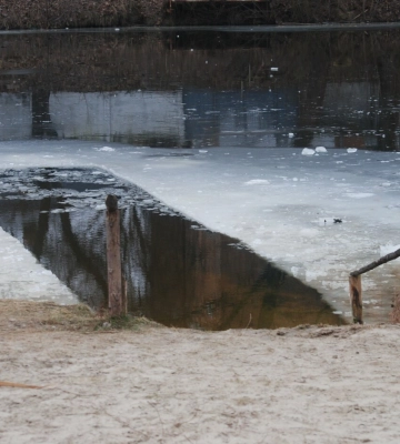 Традиційного свята на Водохреще у Полтаві цього року не буде, але рятувальники будуть чергувати на пляжах