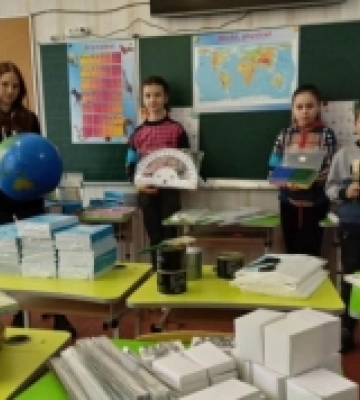 Освітні заклади Любешівщини отримала шкільне приладдя від фонду ЮНІСЕФ