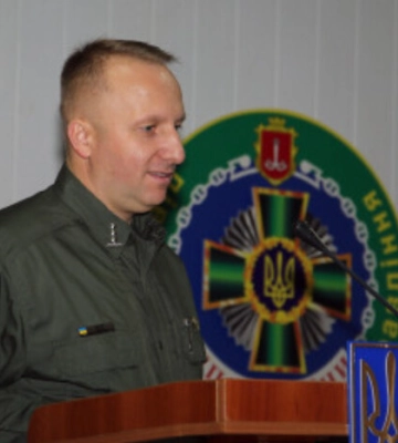 Спливли скандальні подробиці про начальника речниці ДПСУ, яка зганьбилася на всю країну