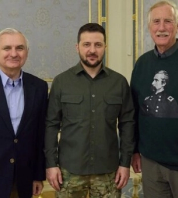 Американський сенатор побував в Україні і порівняв нинішню війну з Першою світовою