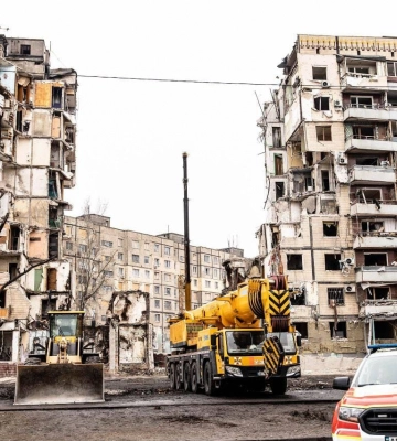 Ракетний удар по Дніпру: 15 тіл загиблих досі не ідентифікували
