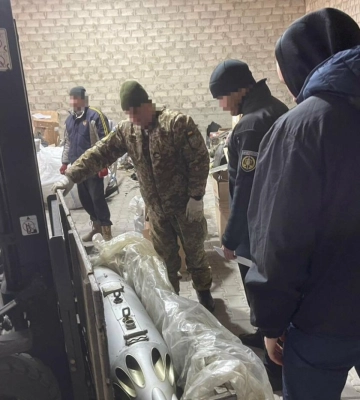 На потреби ЗСУ передали комплектуючі до бойової авіації, які вилучили у підприємства Одещини в рамках кримінального провадження