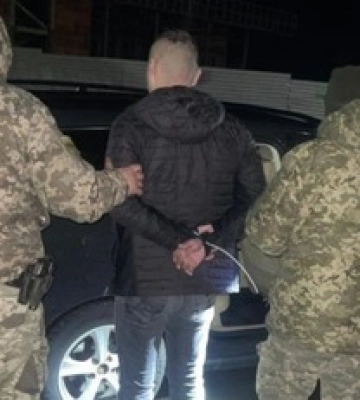 Кому потрібно з&#039;явитися у військкомат: влада Києва пояснила оголошення в під&#039;їздах про мобілізацію