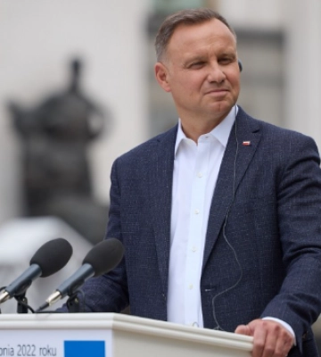 РФ не повинна вийти з війни з Україною з “чистим обличчям” – Дуда