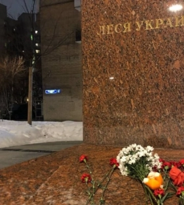 У Москві затримали чотирьох людей, які прийшли вшанувати пам&#039;ять загиблих внаслідок атаки по Дніпру