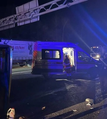 Масштабна ДТП на Львівщині: постраждалих понад 30