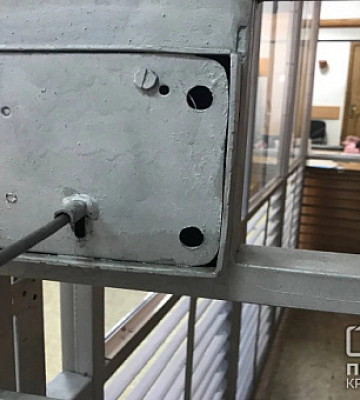 Криворіжець отримав 8 років позбавлення волі за крадіжку, носіння зброї та зберігання наркотиків