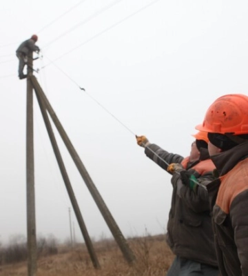 У двох районах Золочівської громади відновили світло