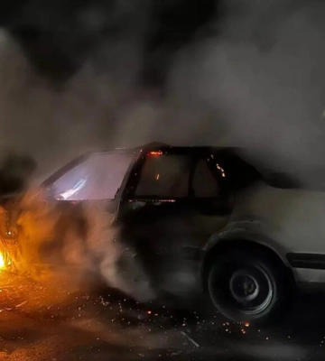 У Дніпрі під час руху спалахнула автівка: подробиці від ДСНС