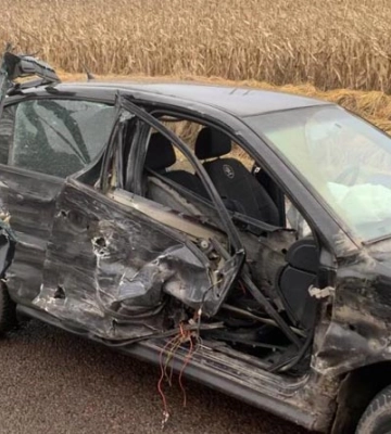 Біля Рівного вантажівка наїхала на легковик