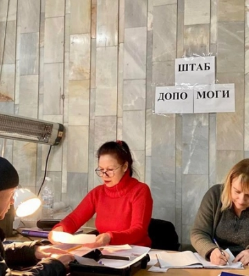 Понад 300 осіб звернулися до штабу допомоги постраждалим зруйнованого будинку у Дніпрі