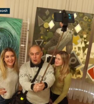 День селфі відзначили у кропивницькому Музеї мистецтв (відео)