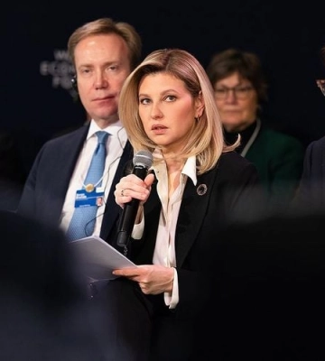Після звістки про трагедію в Броварах: Олена Зеленська розплакалася перед виступом у Давосі