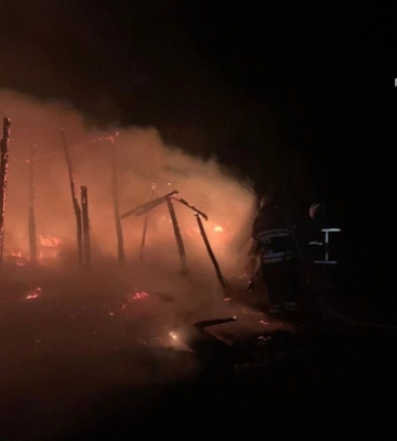 На Волині зайнялась господарська будівля через необережне паління