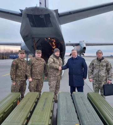 Гелікоптери, БПЛА та ЗРК Stinger: Латвія направить в Україну нову партію військової допомоги