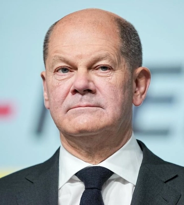 Авіакатастрофа у Броварах ще раз показує величезну ціну, яку Україні доводиться платити у цій війні - Шольц