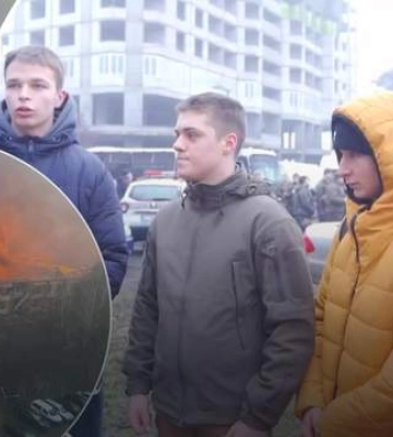 Четверо старшокласників у Броварах рятували дітей після авіатрощі: відео