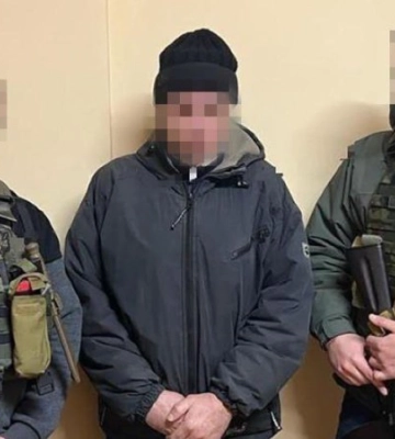 СБУ затримала у Херсоні колаборанта при спробі втекти на окупований берег Дніпра