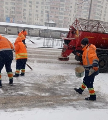 Вітер та сніг! У Києві оголошено штормове попередження