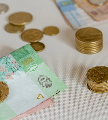 На Луганщині окупанти змушують населення відмовитись від гривні