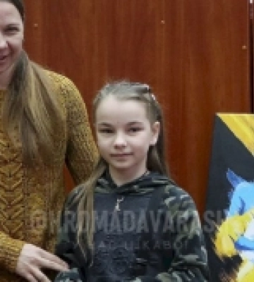 Юна художниця з Вараша перевірила місцевих депутатів на щедрість