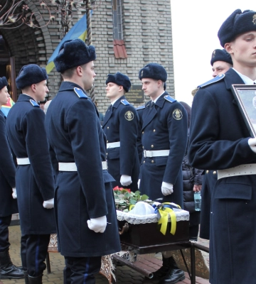 У Радивилові прощалися з добровольцем, який загинув під Бахмутом