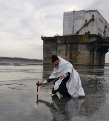 На «Харківводоканалі» освятили воду, яка надходить до будинків харків’ян