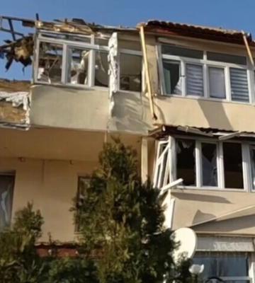 Оккупанты ударили по жилому кварталу в Херсоне: В ОВА показали последствия
