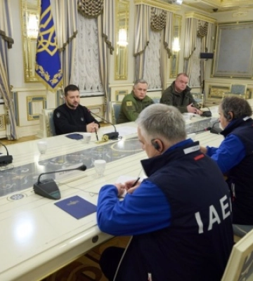 Зеленський зустрівся з гендиректором МАГАТЕ — присутність місії унеможливить обстріли АЕС