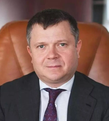 Французький суд знову відклав слухання справи олігарха-втікача із Полтавщини