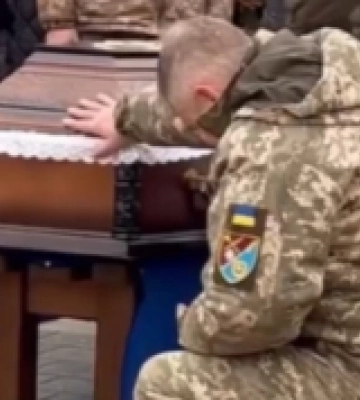 У Сарнах попрощалися з загиблим Героєм. ВІДЕО
