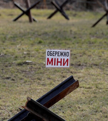 На Херсонщині на російській міні підірвався електрик, йому відірвало стопу