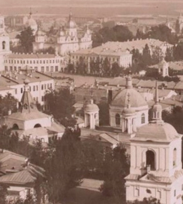 Як виглядало одне з перших авто в Києві: в мережі показали історичне фото