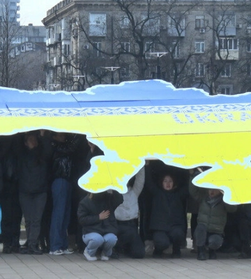 У Дніпрі пройшов флешмоб до Дня Соборності України (Фото)