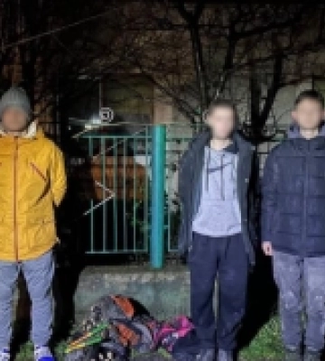 В Ужгороді по «гарячих» слідах патрульні виявили імовірних крадіїв кабелю