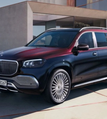 В Україні на парковці АТБ помітили розкішний автомобіль за 7 мільйонів