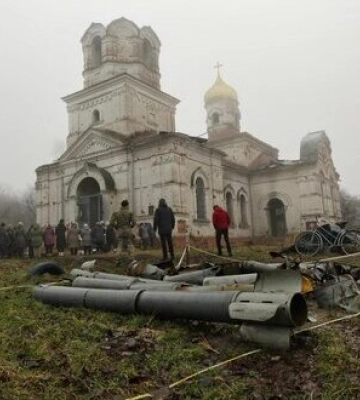 Святкова служба на Водохреще на руїнах зруйнованої росіянами Вознесенської церкви в селі Лукашівка на Чернігівщині.&amp;hellip;