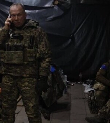 Командувач східної групи військ ЗСУ відвідав позиції воїнів у Бахмуті та Соледарі