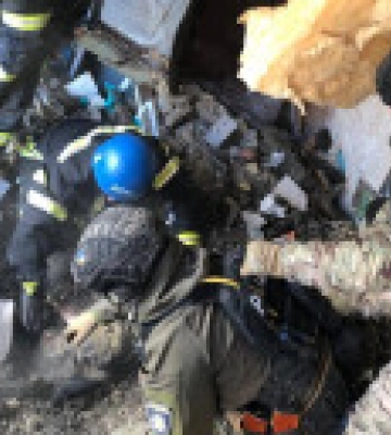 &quot;Черговий терор&quot;: в ОП показали фото завалів і порятунку людей після удару рф по Харківщині