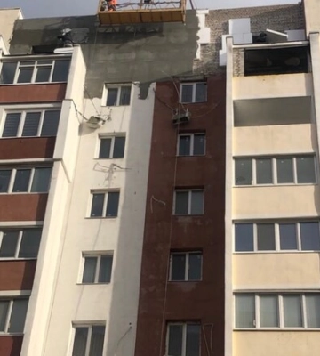У Харкові відновлюють зруйновані РФ будинки