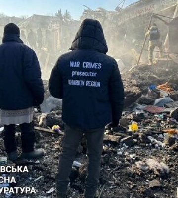Две женщины погибли в результате обстрела рынка в Шевченково. Ранены 4 человека, в том числе 10-летний ребенок, - прокуратура. ФОТОрепортаж