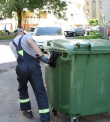 На смітниках Львова встановлять додаткові 80 контейнерів для скла