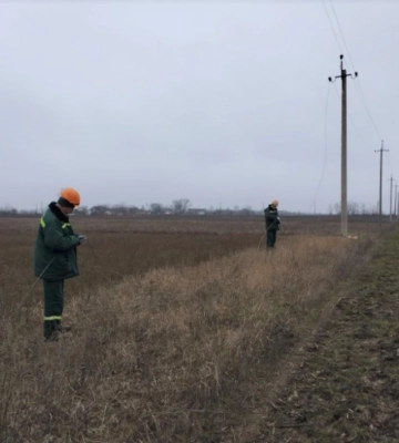 Рівненські електрики відновлюють світло в оселях жителів Херсонщини