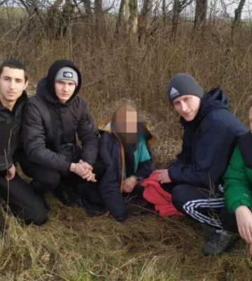 На Дніпропетровщині врятували бабусю, яка провела ніч у полі