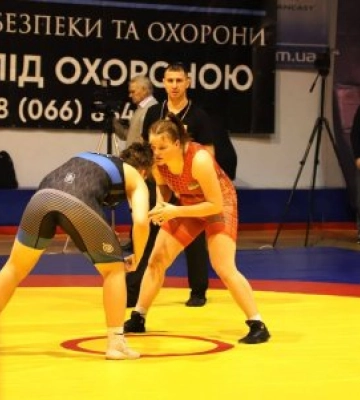 Чемпіонат України з греко-римської, вільної та жіночої боротьби проходить на Закарпатті (ФОТО)
