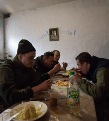 Міністерство оборони закуповує харчі для військових за завищеними цінами – Zn.ua