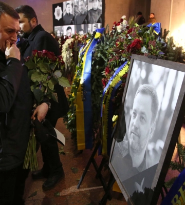 В Киеве похоронили Дениса Монастырского и его коллег, погибших в авиакатастрофе