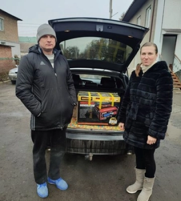 Сім&#039;я з Ківерець передала генератор для потреб військовослужбовців 