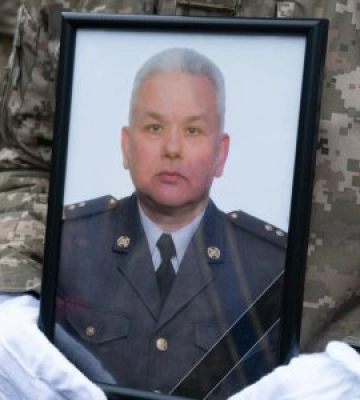 В Ужгороді попрощалися із загиблим захисником (ФОТО)