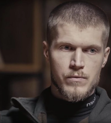 &quot;Найбільше боюся, що наша перемога стане нашою поразкою&quot;. Розмова з бійцем Олександром Ширшиним - тим, що читав Снайдера в окопі